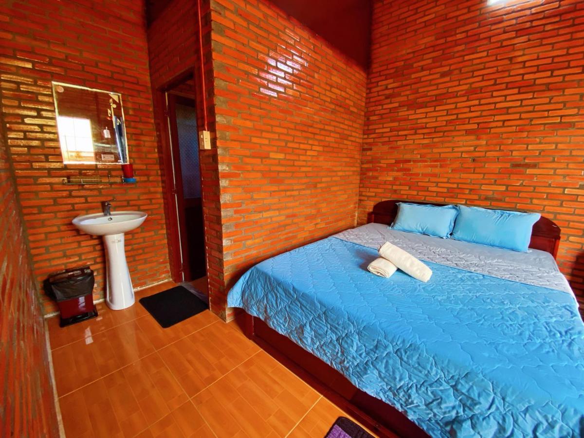 Nam Cat Tien Homestay Ngoại thất bức ảnh